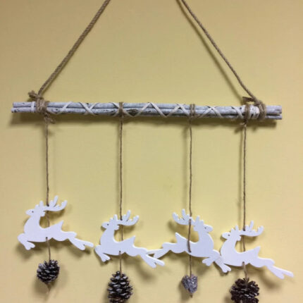 Decoratiune 4 Reni din lemn cu pin