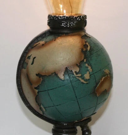 Lampa globul pamantesc